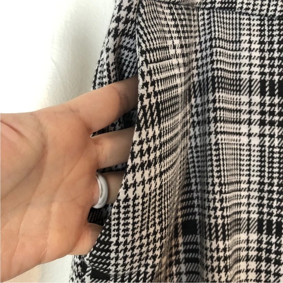 Mid-Rise Plaid Pull-On Knit Straight Leg Pants - Av Sz 2X - Picture 2 of 5